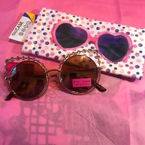 Betsey Johnson Sunglasses 🕶💕